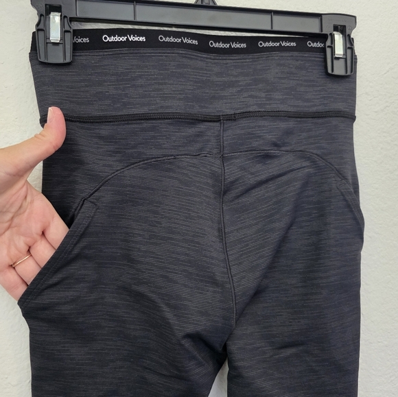 Outdoor Voices Leggings, Charcoal Gray/Black, Size Small - Picture 6 of 8